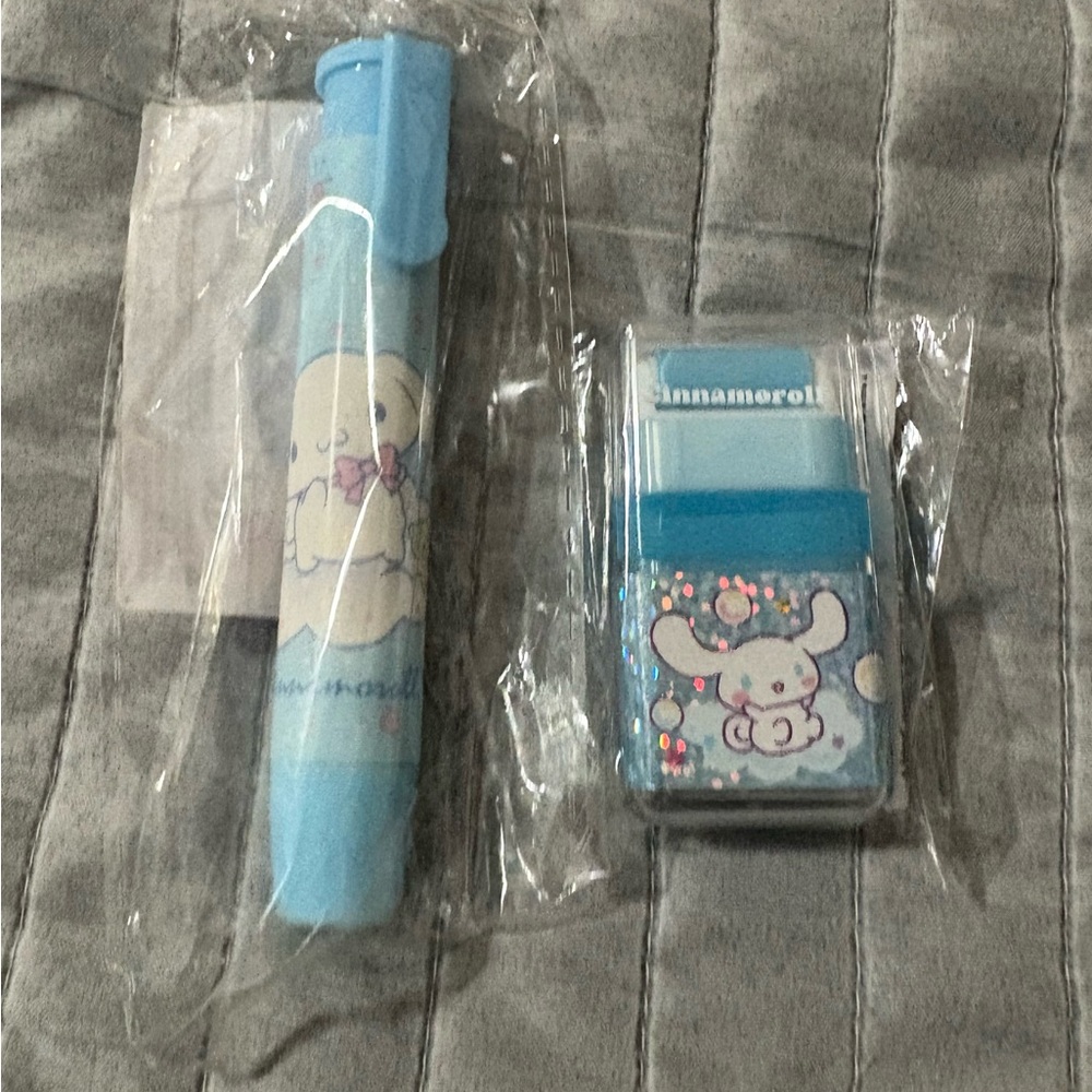 Cinnamoroll Clickable and Rollerball Eraser Set